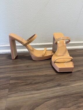 Jeffrey Campbell Nude Patent Platform Heeled Mules